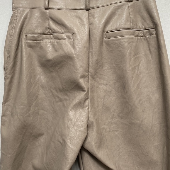 ARITZIA Babaton Vegan Leather Caramel/Cream Belted Pants Size 4 - Picture 7 of 13